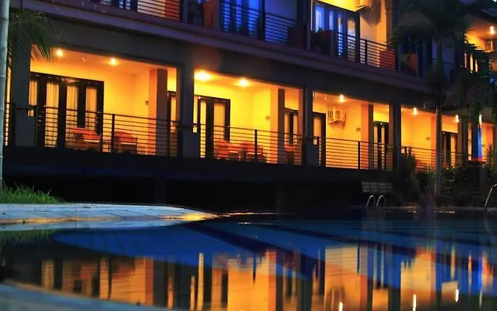 ホテル Taman Tirta Ayu 3*