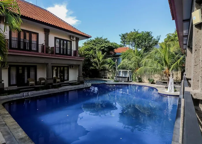 ホテル Taman Tirta Ayu 3*