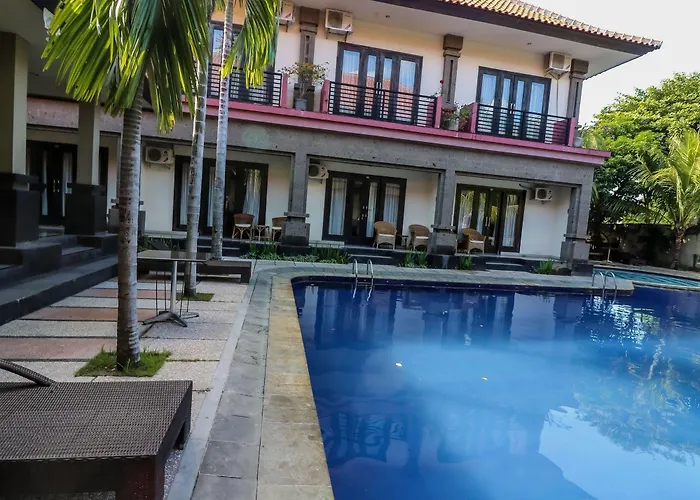 ホテル Taman Tirta Ayu 3*